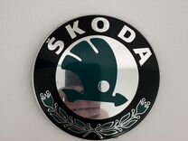 Эмблема Skoda 3U0853621B оригинал