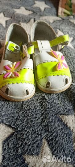 Сандалии для девочки