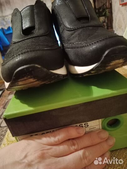 Кроссовки женские37размер,б/у