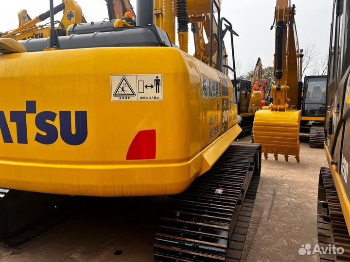 Гусеничный экскаватор Komatsu PC240LC-8, 2022