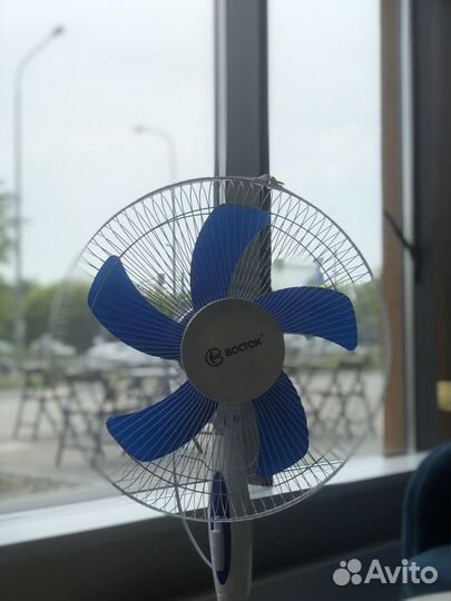 Вентилятор напольный новый