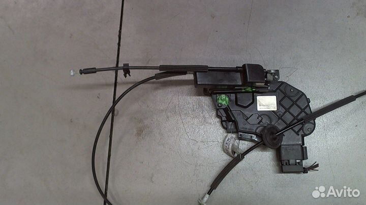 Замок двери Land Rover Discovery 3, 2006