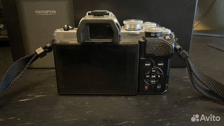 Olympus om d e m10 mark iii