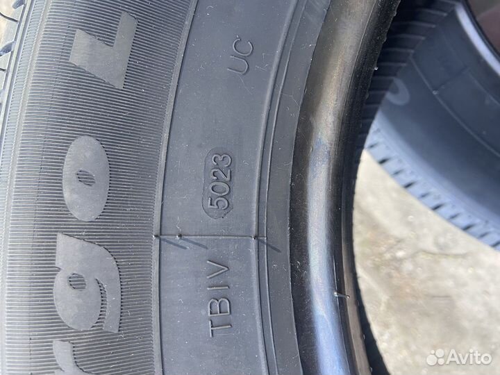 Satoya Cargo S 215/65 R16C 109T