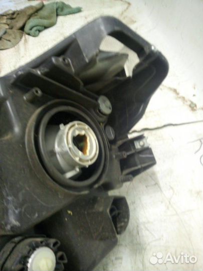 Фара передняя правая Suzuki Vitara 2 2014