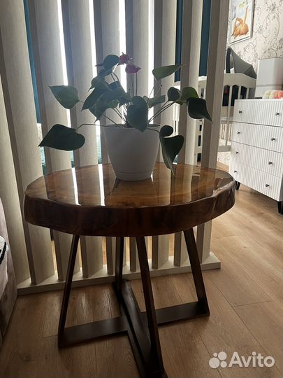 Журнальный стол