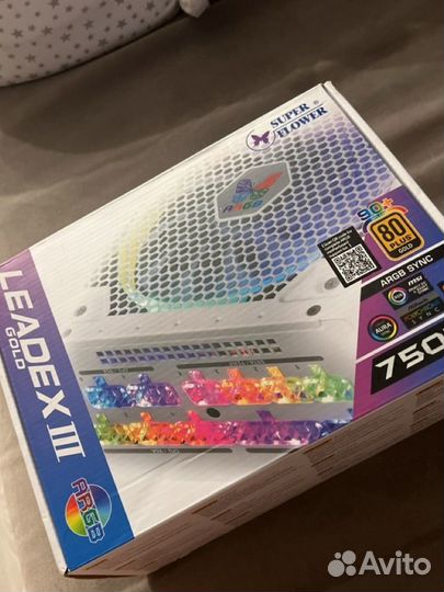 Блок питания Super Flower Leadex III Gold