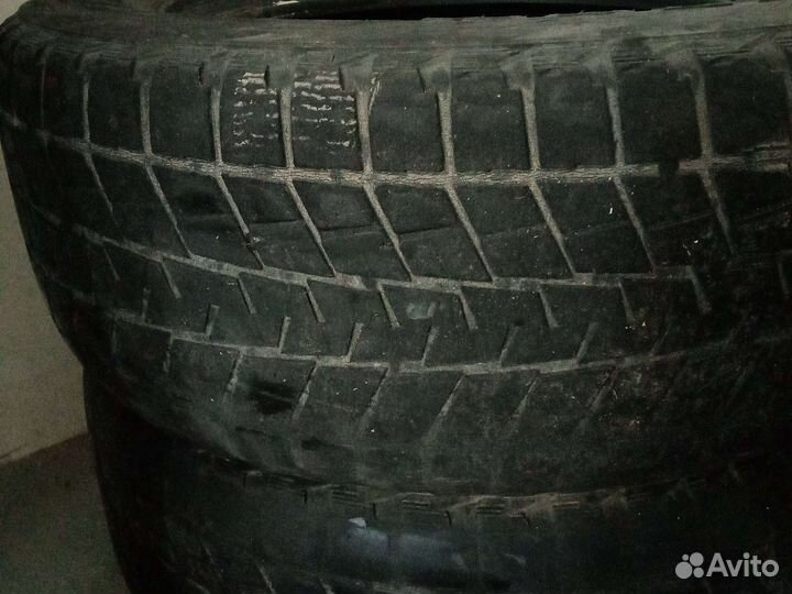 Bridgestone Blizzak DM-V1 285/60 R18