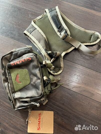 Simms Tributary Hybrid Chest Pack