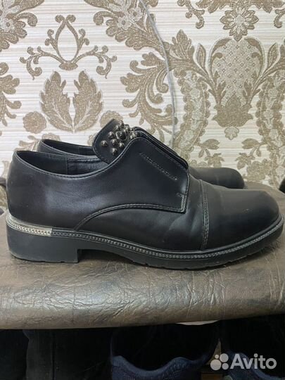 Лоферы женские