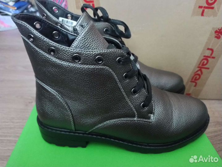 Ботинки женские