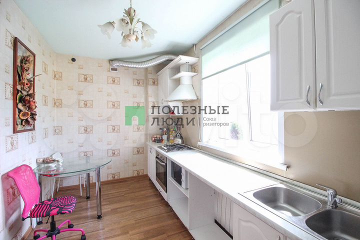 Коттедж 282 м² на участке 10,3 сот.