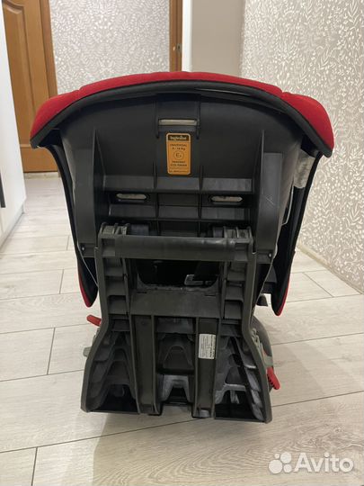 Автомобильное кресло