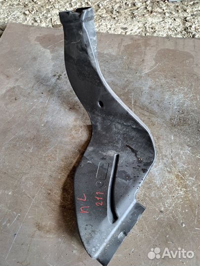 Воздуховод печки Mercedes W211