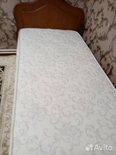 Кровать с ортопедическим матрасом