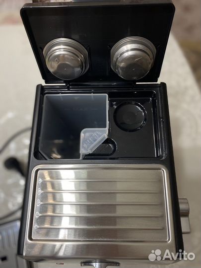 Кофеварка рожковая delonghi ECP33.21, черный