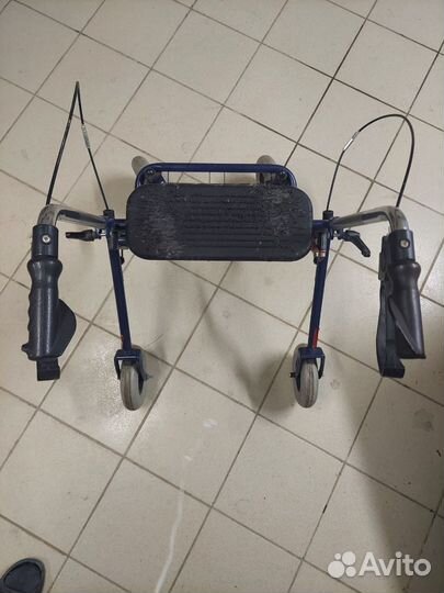 Ходунки для взрослых на колесах