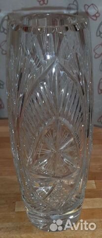 Продаю хрустальную вазу