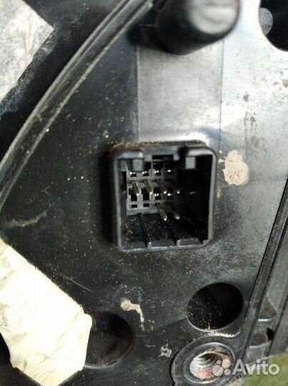 Зеркало заднего вида правое Hyundai Solaris 1