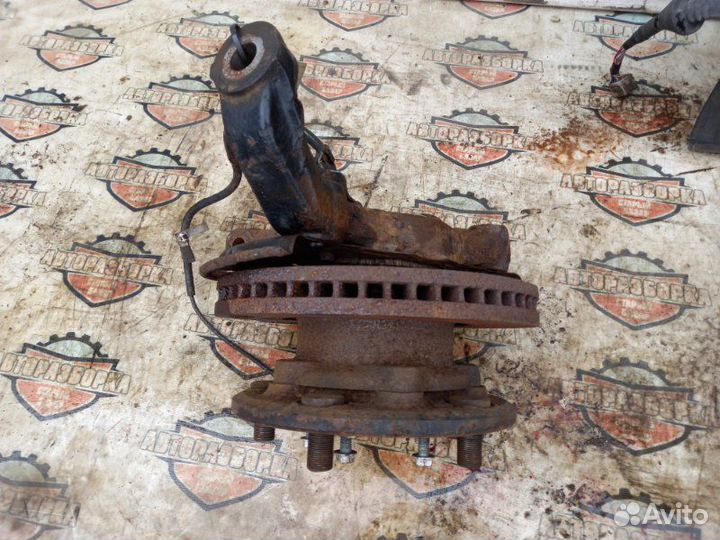 Ступица передняя левая Hino Dutro XZU378 N04C 2006