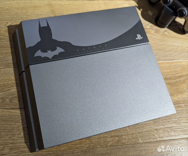 Sony PlayStation 4 Limited Edition Batman 1Tb
