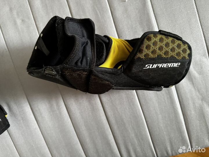 Налокотники хоккейны supreme