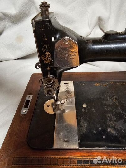 Швейная машинка Кайзер