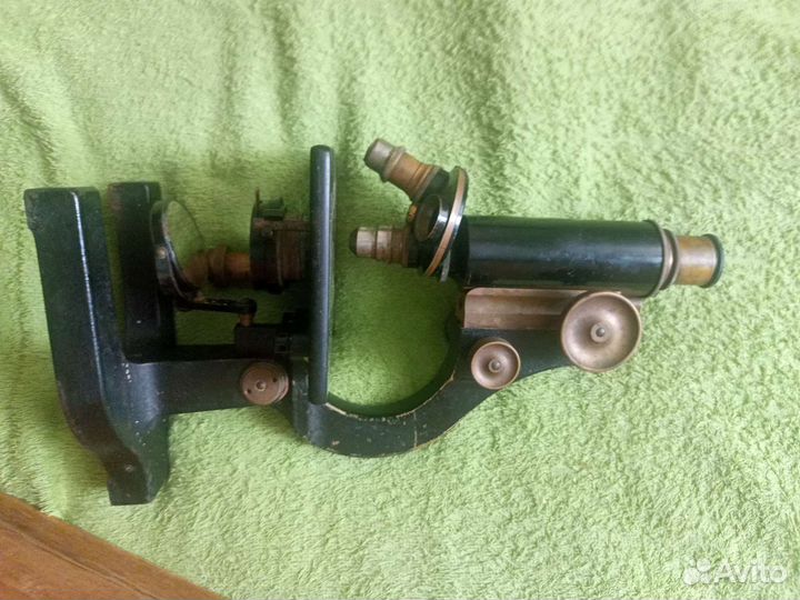 Старинный микроскоп Франция,Париж, номер78457