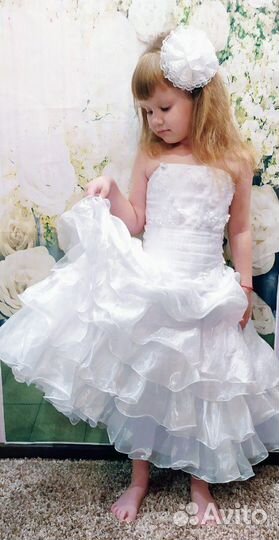 Продам платье на 6-7лет