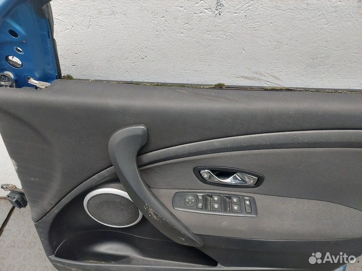 Дверь правая передняя Renault Megane 3