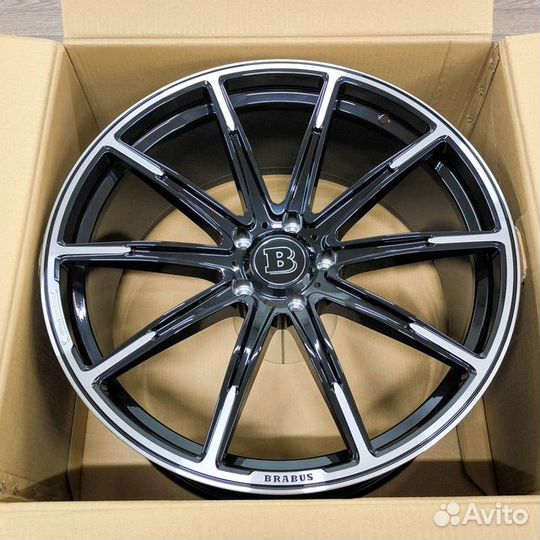 Кованые Диски R22 на Mercedes Brabus