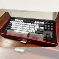 Red square keyrox tkl voyager, Московский