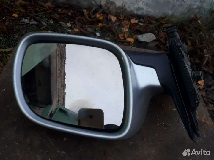 Правое зеркало ауди а6 с4