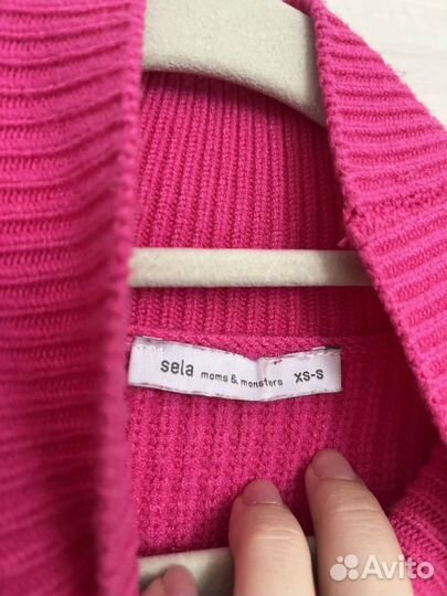 Платье прямого силуэта из вязаного трикотажа