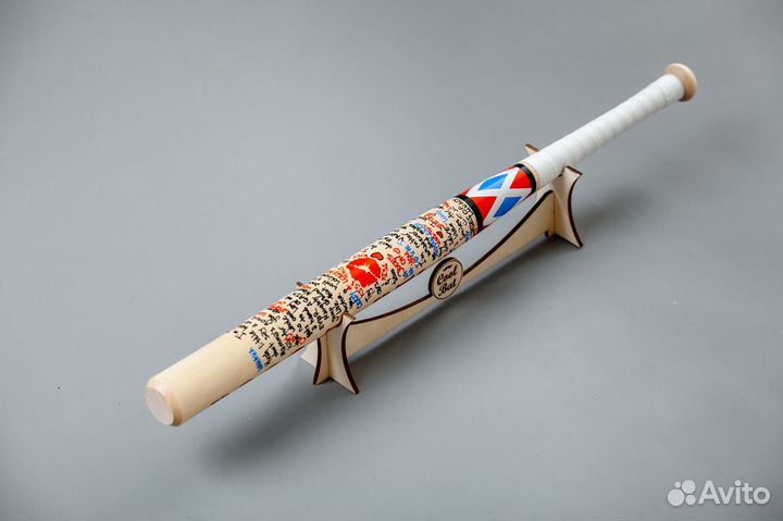 Бейсбольная бита Харли Квинн из Отряд Самоубийц