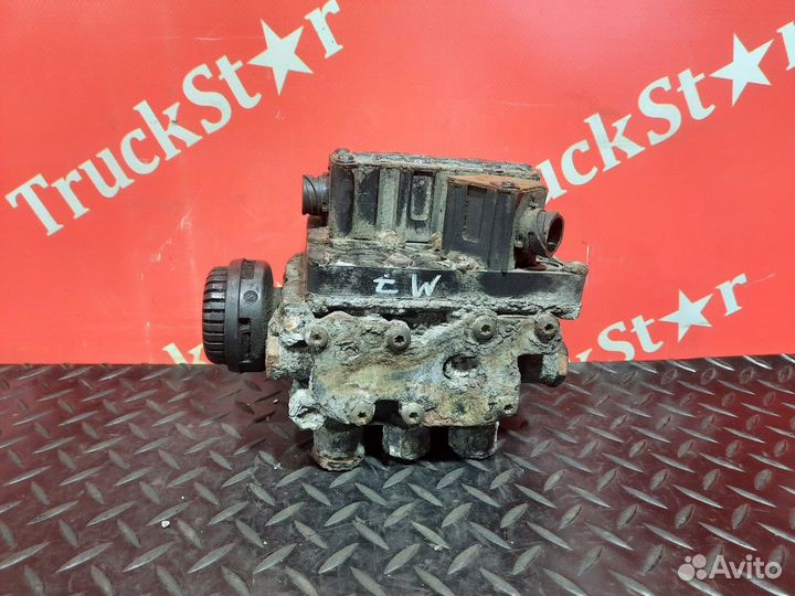 Кран уровня пола главный