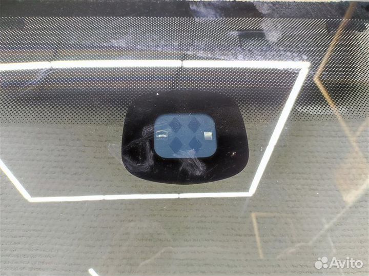 Стекло лобовое Vw Passat B7 Alltrack