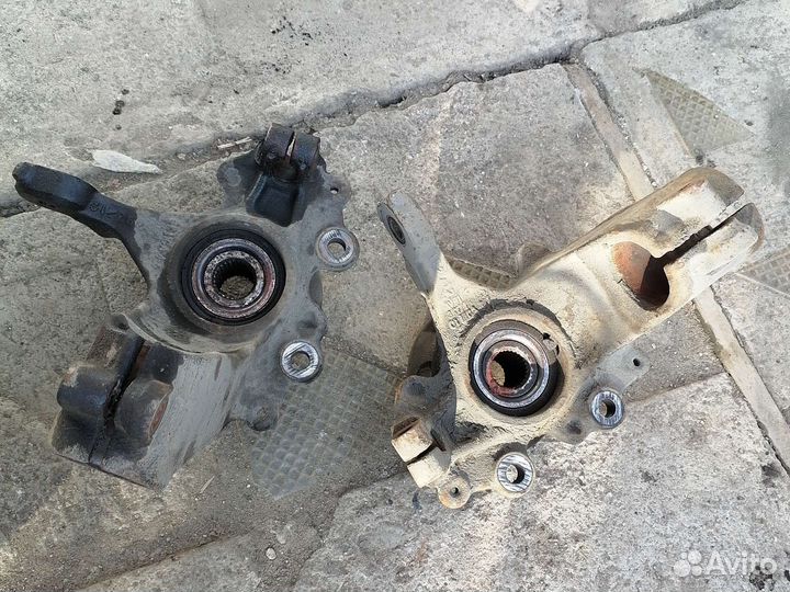 Кулак поворотный правый Ford focus 3 2.0