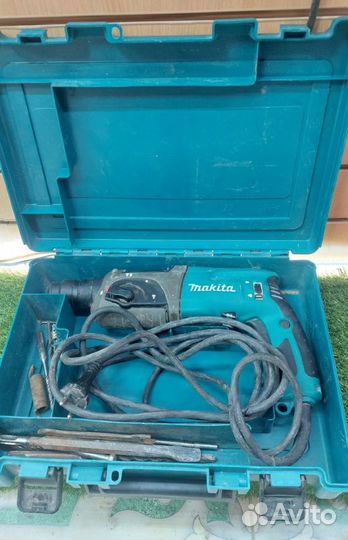 Перфоратор Makita HR2470