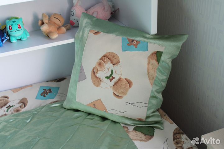 Покрывало и подушки