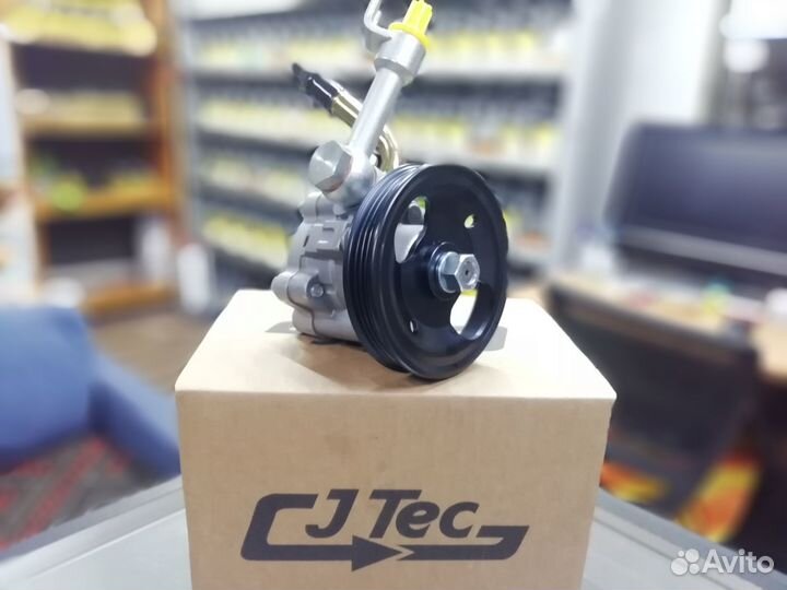 Насос гура Nissan Navara Pathfinder R51 D40