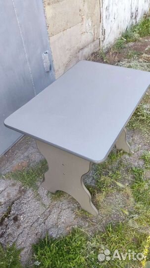 Кухонный стол