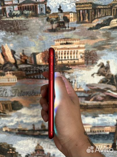 Телефон iPhone XR 128GB
