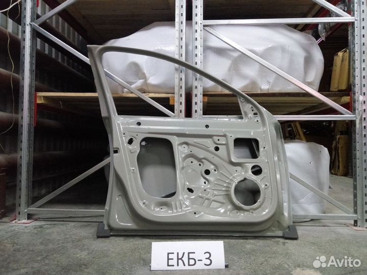 Дверь передняя левая Skoda Octavia 3