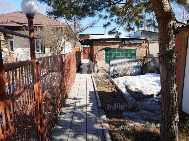 Дом 35,6 м² на участке 4,97 га