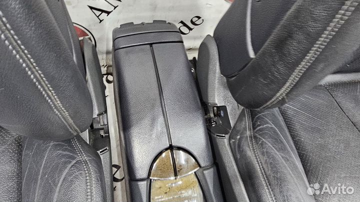 Салон кожа на Mercedes-Benz W211