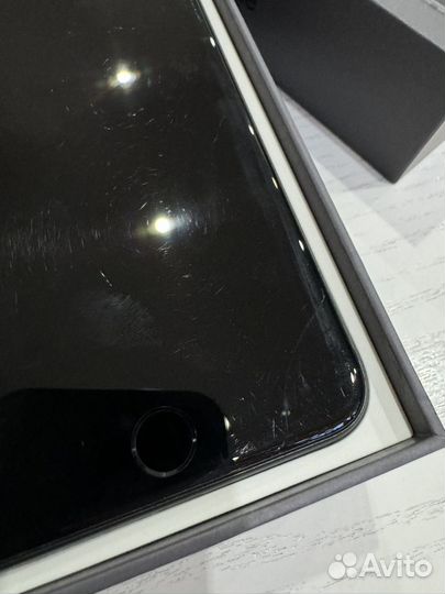 iPhone 8 Plus, 64 ГБ