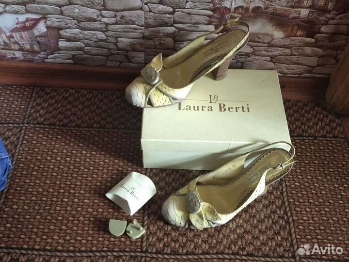 Босоножки женские 36 р,клатч в подарок