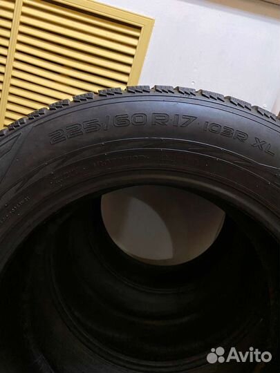 Nokian Tyres Hakkapeliitta R2 SUV 225/60 R17 103R