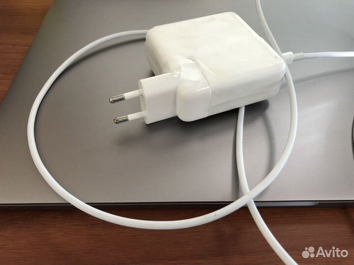 Apple MacBook Pro 15 2019 Core i7 16gb